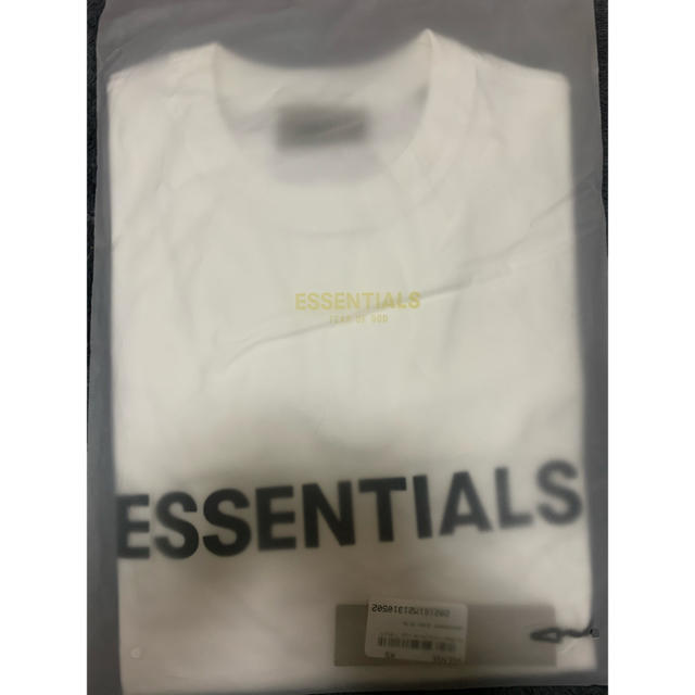 FEAR OF GOD(フィアオブゴッド)のFOG ESSENTIALS TEE WHITE XSサイズ Tシャツ メンズのトップス(Tシャツ/カットソー(半袖/袖なし))の商品写真