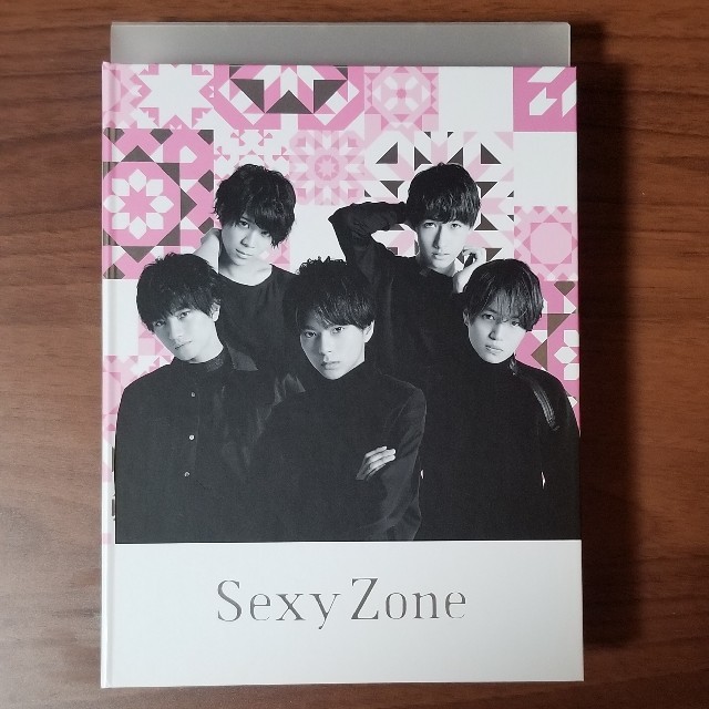 Sexy Zone(セクシー ゾーン)のSexy Zone 公式フォトブック エンタメ/ホビーのタレントグッズ(男性タレント)の商品写真