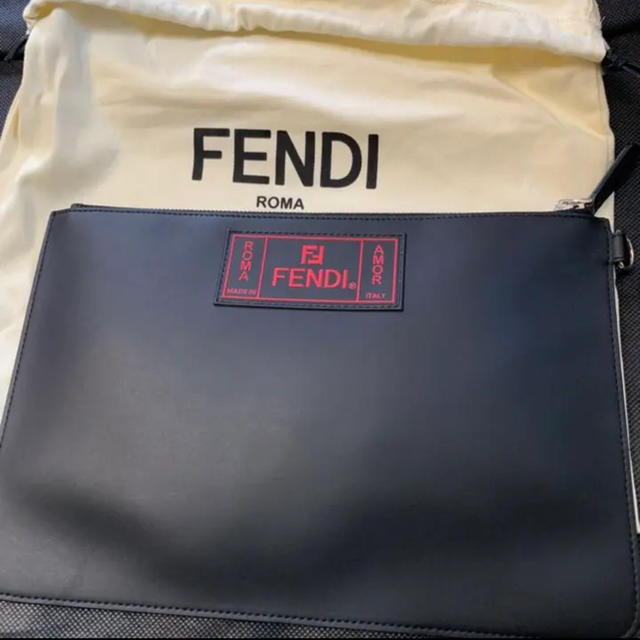 FENDI(フェンディ)の【FENDI】新品未使用 FENDI×FENDI クラッチバッグ 入手困難 メンズのバッグ(セカンドバッグ/クラッチバッグ)の商品写真