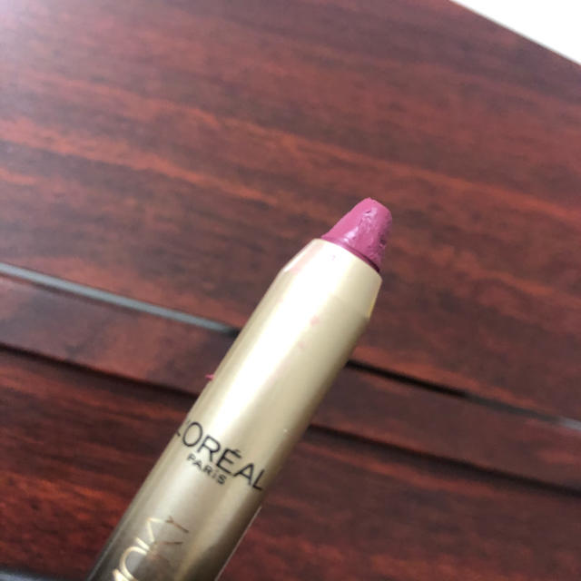 L'Oreal Paris(ロレアルパリ)のL'OREAL PARIS アイシャドウペンシル コスメ/美容のベースメイク/化粧品(アイシャドウ)の商品写真