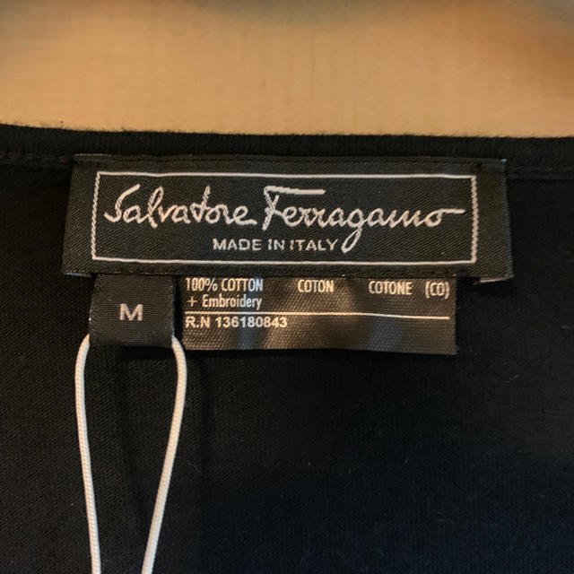 Salvatore Ferragamo(サルヴァトーレフェラガモ)のまりーな様専用　フェラガモ レディースのトップス(Tシャツ(半袖/袖なし))の商品写真