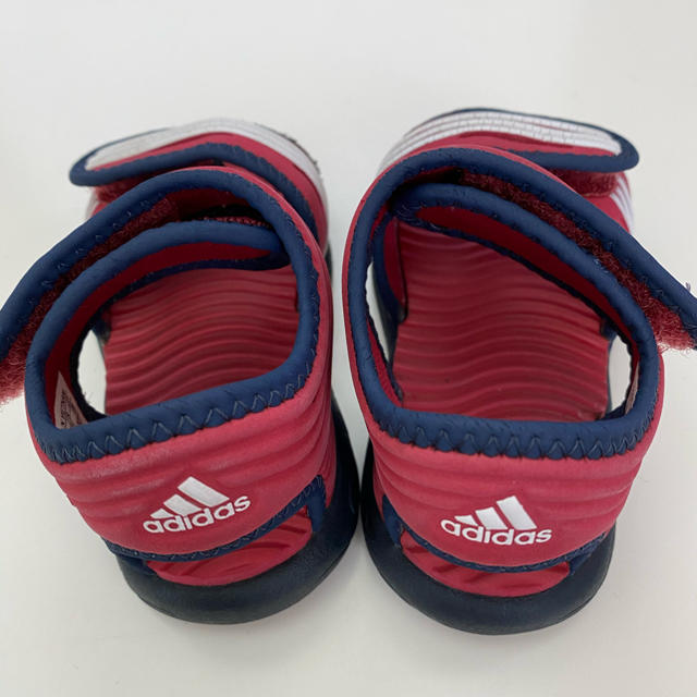 adidas(アディダス)のadidas キッズ サンダル キッズ/ベビー/マタニティのベビー靴/シューズ(~14cm)(サンダル)の商品写真