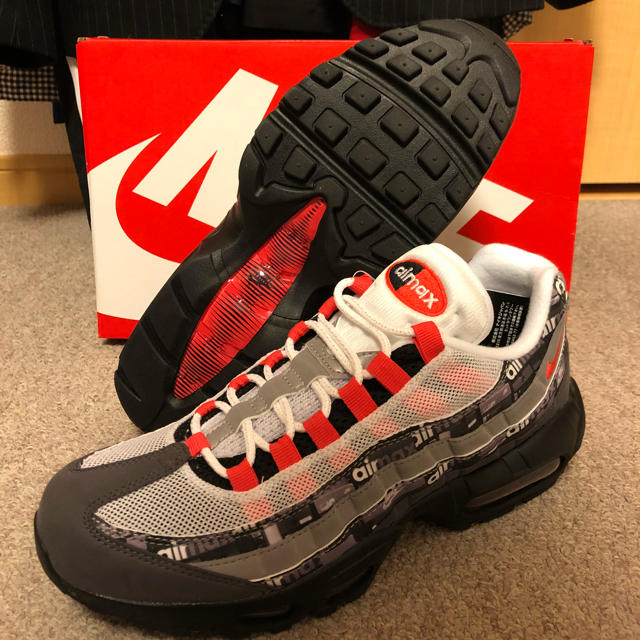 NIKE(ナイキ)のファッション ナイキ スニーカー エアマックス95プリント メンズの靴/シューズ(スニーカー)の商品写真
