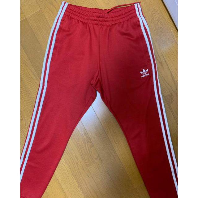 adidas(アディダス)のadidas アディダス　トラックパンツ　レッド　Mサイズ メンズのパンツ(その他)の商品写真