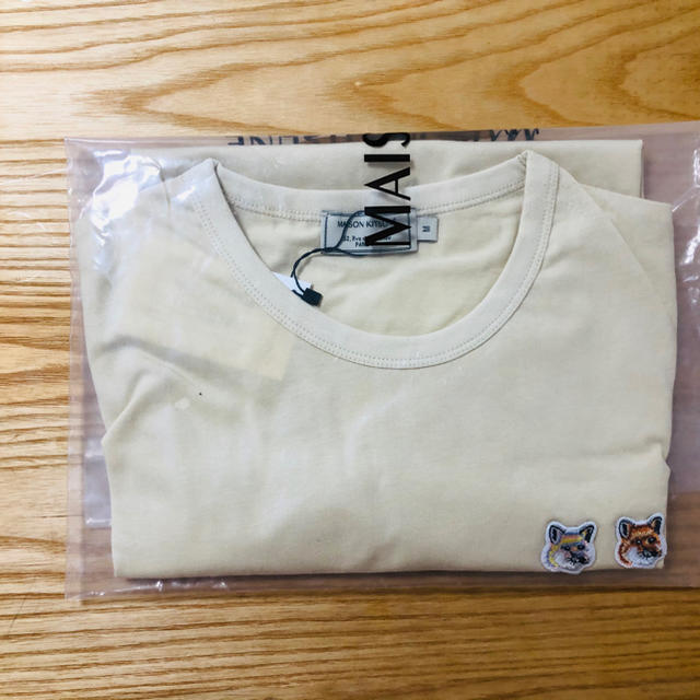 MAISON KITSUNE'(メゾンキツネ)のMAISON KITSUNE メゾンキツネ Tシャツ 未使用品 レディースのトップス(Tシャツ(半袖/袖なし))の商品写真