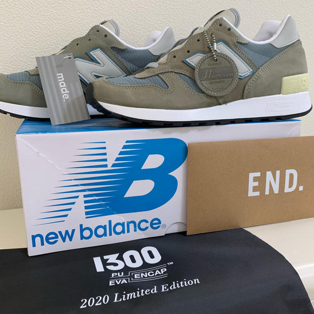 New Balance(ニューバランス)のsuke様専用 NEW BALANCE M1300 JP3 メンズの靴/シューズ(スニーカー)の商品写真