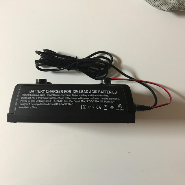 サブバッテリー走行充電器 D250SA(CTEK)の通販 by かんた0224's サブバッテリー走行充電器 D250SA(CTEK)の通販 by かんた0224's