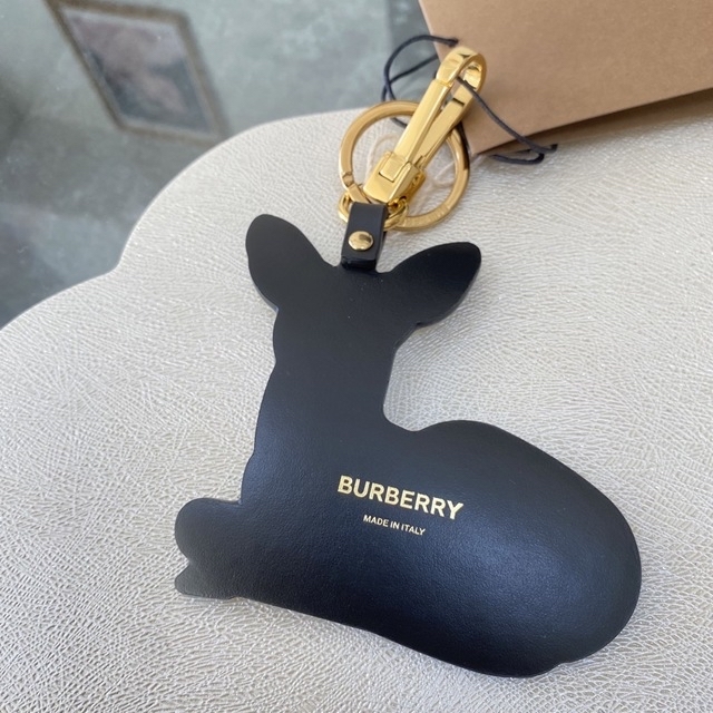 BURBERRY(バーバリー)のラスト１【新品】BURBERRY ディア バッグチャーム/キーホルダー 鹿 レディースのファッション小物(キーホルダー)の商品写真