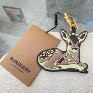 バーバリー(BURBERRY)のラスト１【新品】BURBERRY ディア バッグチャーム/キーホルダー 鹿(キーホルダー)