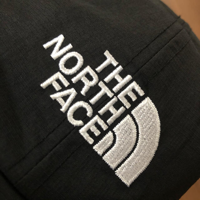 THE NORTH FACE(ザノースフェイス)のノースフェイス キッズ 子ども　キャップ 帽子　ブラック 黒 M キッズ/ベビー/マタニティのこども用ファッション小物(帽子)の商品写真