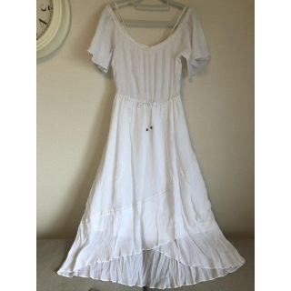 ジルスチュアート(JILLSTUART)の【最終お値下げ】ジルスチュアート★オフショルダー ホワイトワンピース★0(ロングワンピース/マキシワンピース)