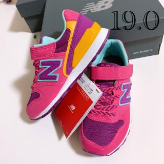 ニューバランス(New Balance)の19.0 新品 ニューバランス スニーカー 996 マゼンダ パープル キッズ (スニーカー)