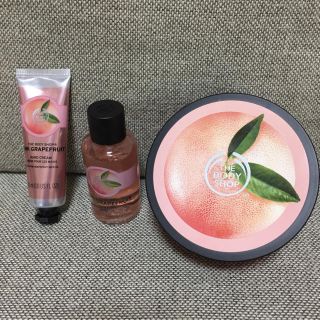 ザボディショップ(THE BODY SHOP)の新品 THE BODY SHOP ピンクグレープフルーツ3点セット(ボディクリーム)