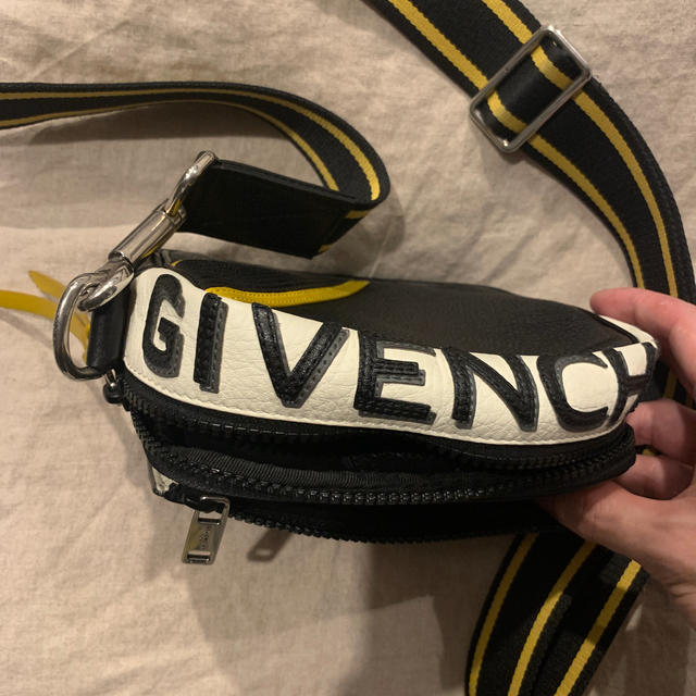 GIVENCHY ショルダーバッグ