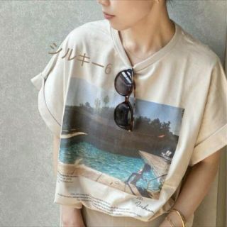 プラージュ(Plage)のplage プラージュ ジェーンスミス フォトTシャツ ベージュ 新品(Tシャツ(半袖/袖なし))