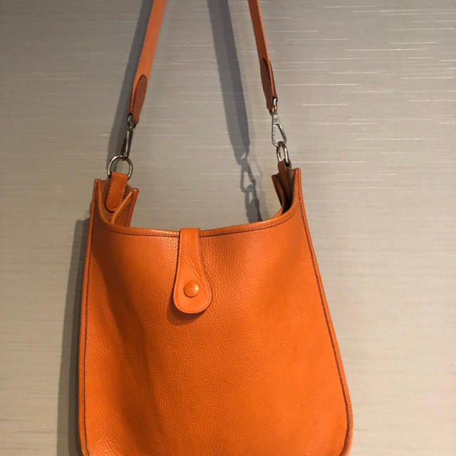 Hermes(エルメス)のエルメス　エブリン　GM  トリヨンクレマス　シルバー金具 レディースのバッグ(ショルダーバッグ)の商品写真