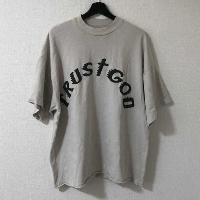 Sunday Service Trust God Tシャツ