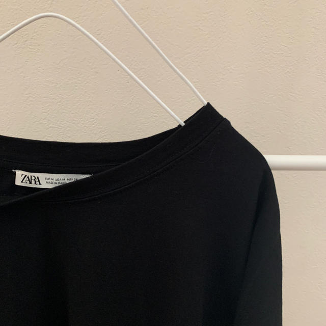 ZARA(ザラ)のZARA ザラ　半袖トップス　ブラック レディースのトップス(Tシャツ(半袖/袖なし))の商品写真