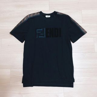 満点の FENDIフェンディ☆ロゴ入りTシャツ Tシャツ/カットソー(半袖/袖