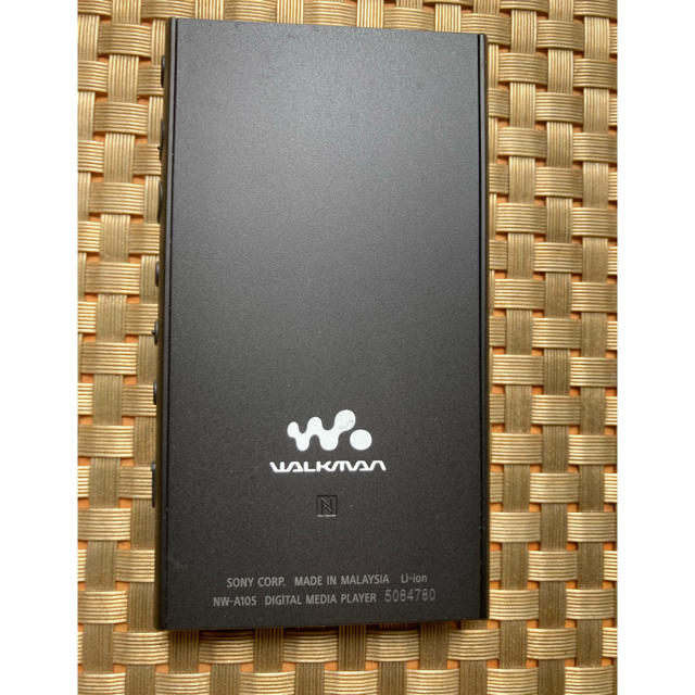 WALKMAN(ウォークマン)のSony ストリーミング WALKMAN NW-A105 スマホ/家電/カメラのオーディオ機器(ポータブルプレーヤー)の商品写真