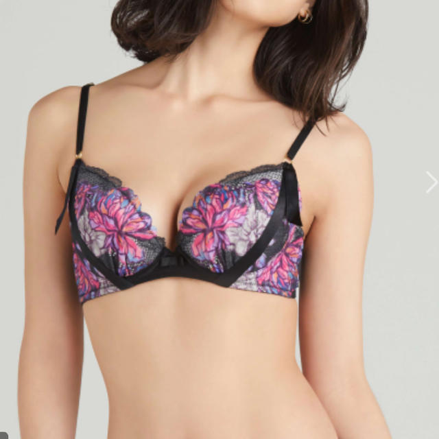 Ravijour Ravijour ラヴィジュール ブラの通販 By としこ S Shop ラヴィジュールならラクマ Ravijour Ravijour ラヴィジュール ブラの通販 By としこ S Shop ラヴィジュールならラクマ