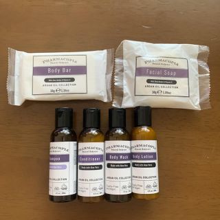 ジョンマスターオーガニック(John Masters Organics)のファーマコピア6点(シャンプー)