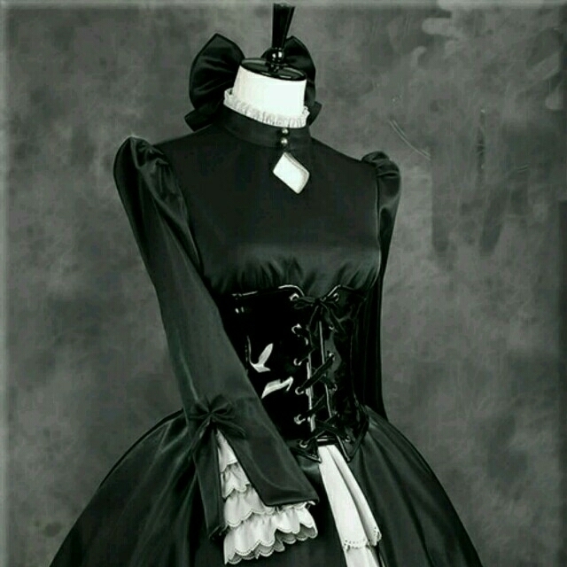 漆黒色のフォーマルドレス一式オルタセイバー風コスプレ衣装Sサイズの 