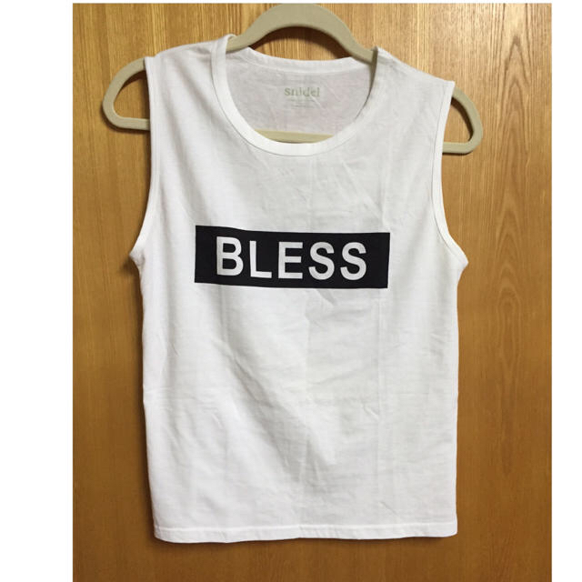 SNIDEL(スナイデル)のsnidel BLESSロゴT レディースのトップス(Tシャツ(半袖/袖なし))の商品写真
