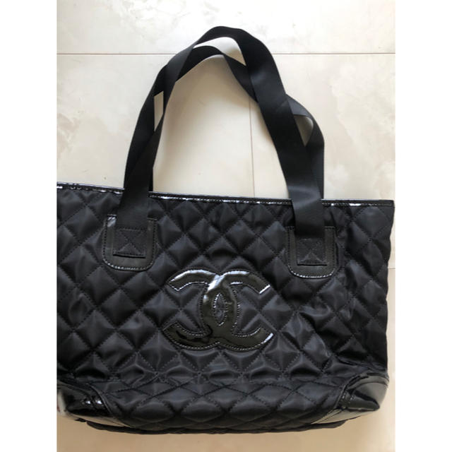 ほぼ新品　CHANEL ノベルティ　ショルダーバッグ