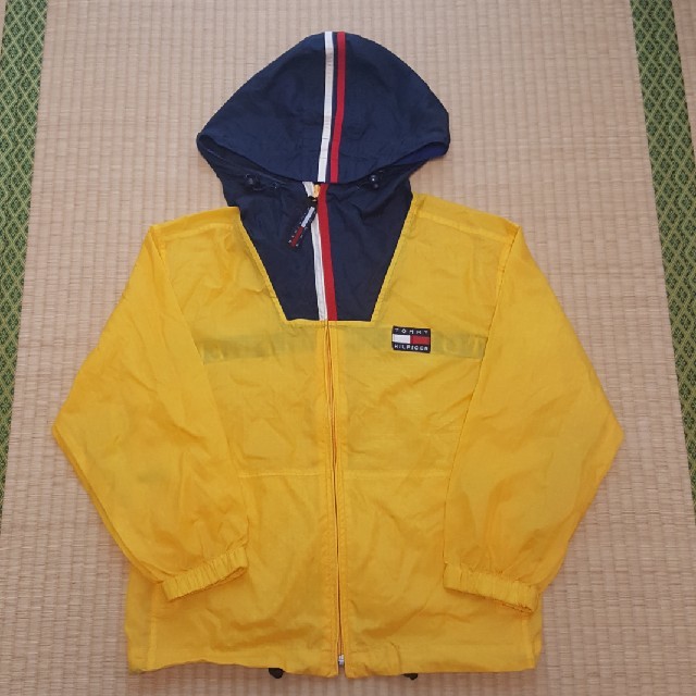 TOMMY HILFIGER(トミーヒルフィガー)のUSED　TOMYナイロンパーカー レディースのジャケット/アウター(ナイロンジャケット)の商品写真