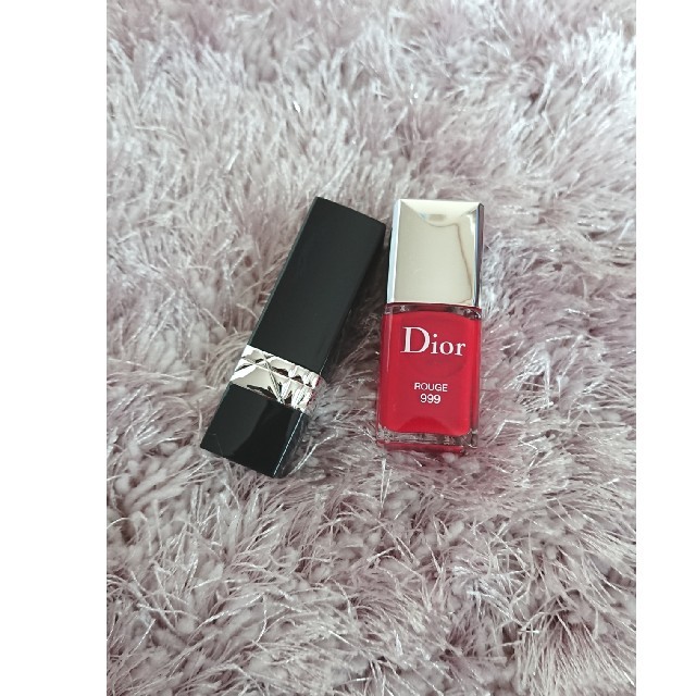 Dior(ディオール)のDior口紅 赤ネイル  ミニサイズ  未使用 コスメ/美容のネイル(マニキュア)の商品写真