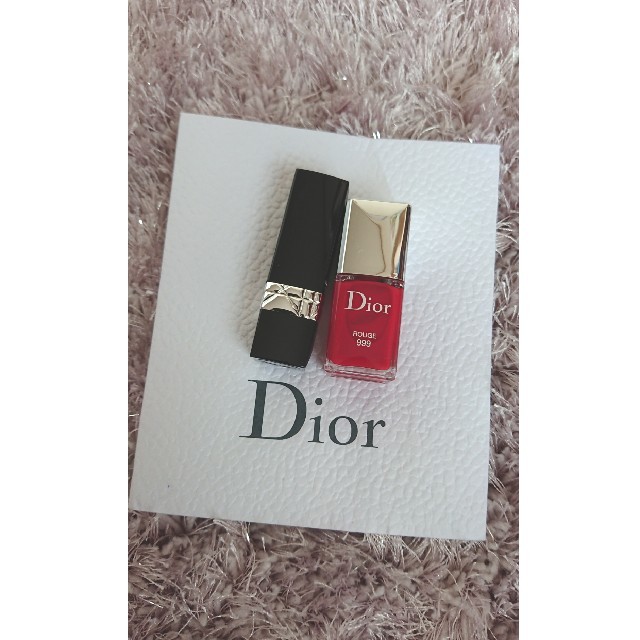 Dior(ディオール)のDior口紅 赤ネイル  ミニサイズ  未使用 コスメ/美容のネイル(マニキュア)の商品写真