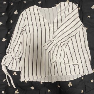 イング(INGNI)のトップス M(Tシャツ(長袖/七分))