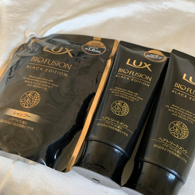 LUX(ラックス)のLUX BIOFUSION BLACK EDITION コスメ/美容のヘアケア/スタイリング(その他)の商品写真