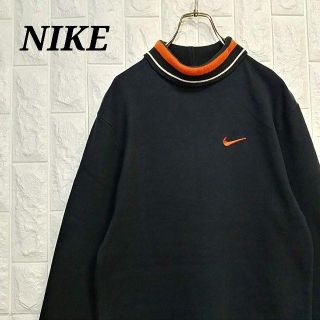 NIKE タートルネック トレーナー