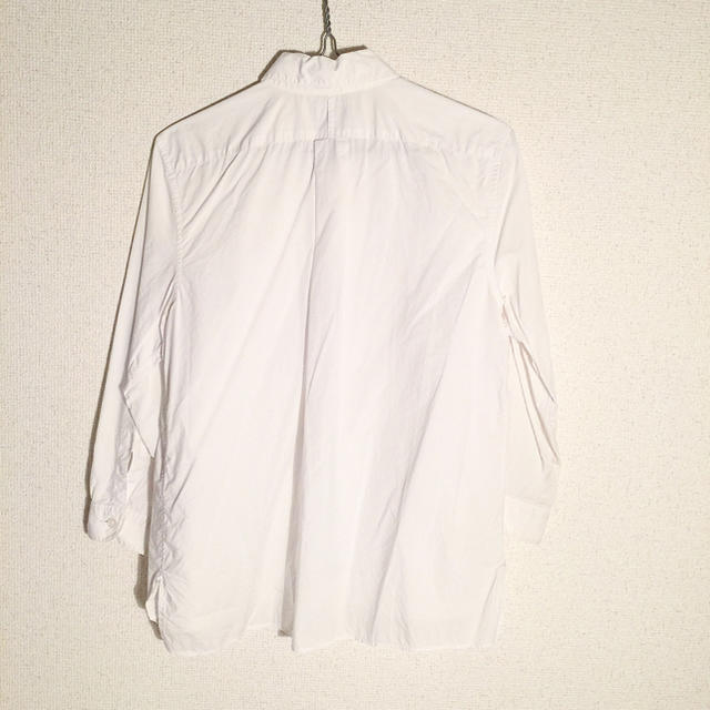 MARGARET HOWELL(マーガレットハウエル)のマーガレットハウエル 丸襟白シャツ レディースのトップス(シャツ/ブラウス(長袖/七分))の商品写真