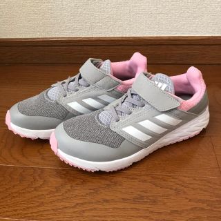 アディダス(adidas)の【お値下げ】2000円→1800円アディダス☆スニーカー23cm(スニーカー)