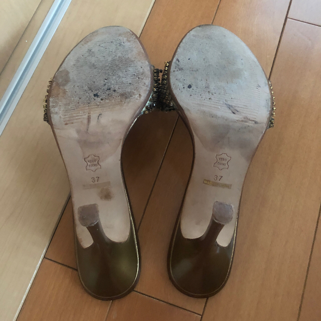 TSURU by Mariko Oikawa(ツルバイマリコオイカワ)の専用です。ツルバイマリコオイカワ　ビジューリボンサンダル　ミュール　37 レディースの靴/シューズ(サンダル)の商品写真