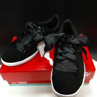 期間限定価格 新品 PUMA ビッキー リボン スニーカー 23.5