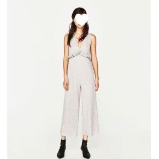 ザラ(ZARA)の新品ZARAリブ素材サロペットSオールインワン即完売品ライトグレー(サロペット/オーバーオール)