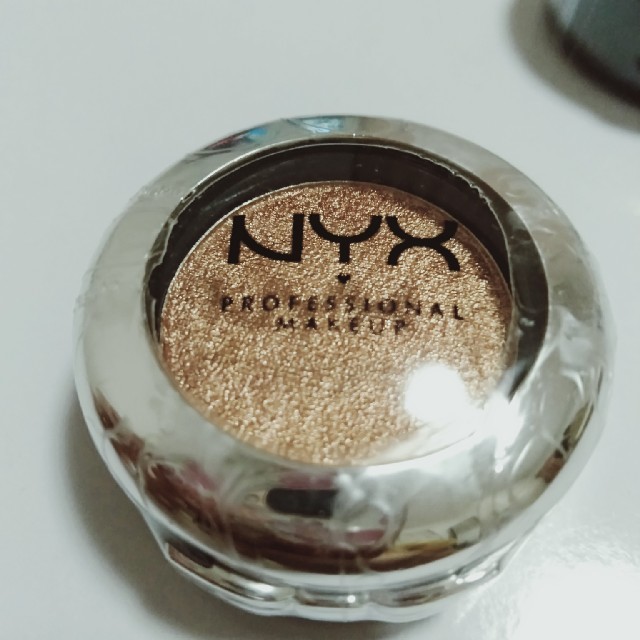 NYX(エヌワイエックス)のNYX アイシャドウ コスメ/美容のベースメイク/化粧品(アイシャドウ)の商品写真