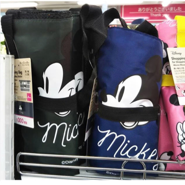 Disney Daiso ダイソー ミッキー エコバッグ が可愛い過ぎる カーキ の通販 By Tiiara S Shop ディズニー ならラクマ