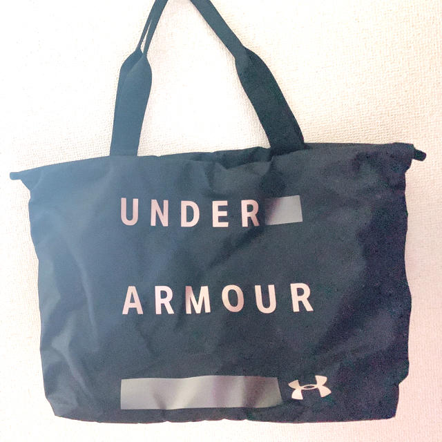 UNDER ARMOUR(アンダーアーマー)のにこ 様専用 レディースのバッグ(リュック/バックパック)の商品写真