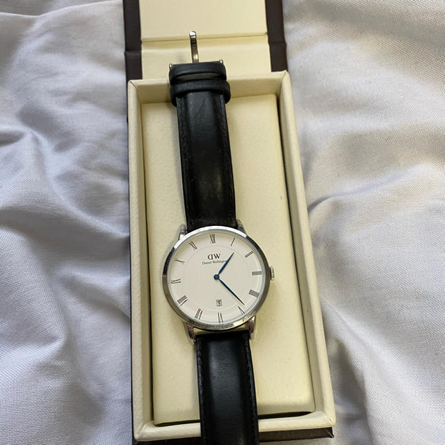 Daniel Wellington(ダニエルウェリントン)のDaniel Wellington 腕時計 ダッパー ヨーク シルバー38mm  メンズの時計(腕時計(アナログ))の商品写真