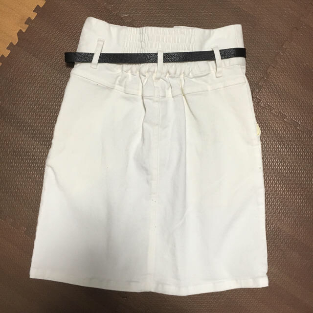 WEGO(ウィゴー)のWEGO コクーンスカート レディースのスカート(ひざ丈スカート)の商品写真