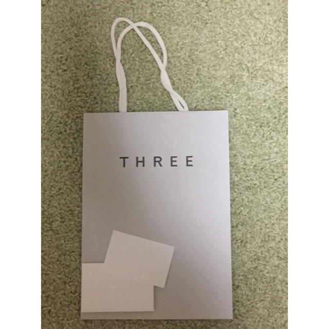 THREE(スリー)の専用　送料無料 未使用 THREE ショッパー メッセージカード レディースのバッグ(ショップ袋)の商品写真