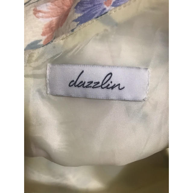 dazzlin(ダズリン)のdazzlin 花柄ワンピース レディースのワンピース(ひざ丈ワンピース)の商品写真