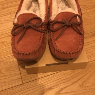 アグ(UGG)の値下げ！UGG モカシン ピンク(スリッポン/モカシン)