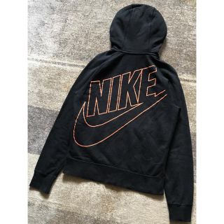 ナイキ(NIKE)の最高のバックロゴ NIKE ナイキ ビッグロゴ ジップアップ パーカー(パーカー)