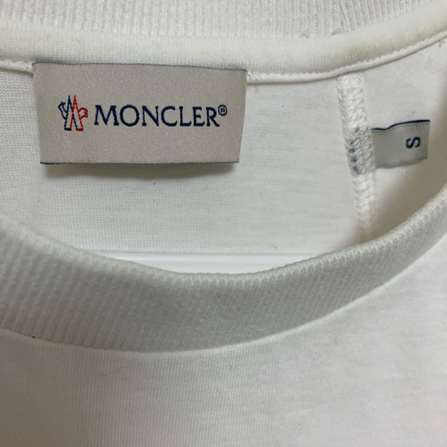 moncler off-white Tシャツ　コラボ